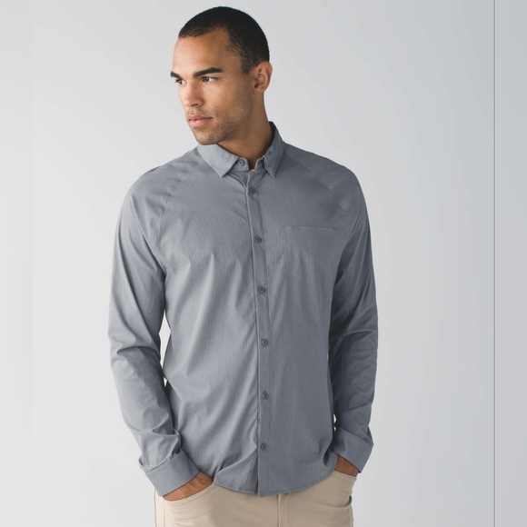 Lululemon Bonded Voyage Long Sleeve Button Down in Heathered Slate - Picture 1 of 13